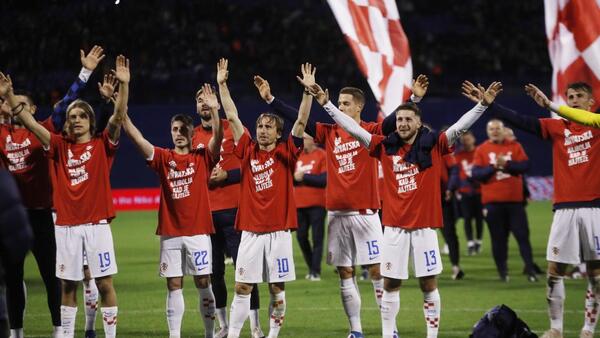 Ante Budimir da a Croacia el último billete directo a la Eurocopa