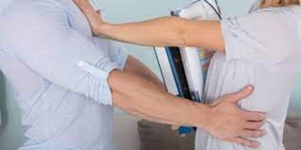 Joven de 19 años acusa a médico de acoso sexual en Ponta Porâ