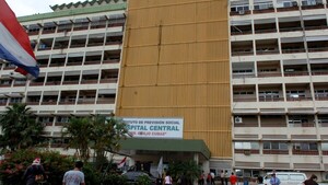 Para el Récord Guinness: Funcionaria del IPS pidió 250 días de reposo médico