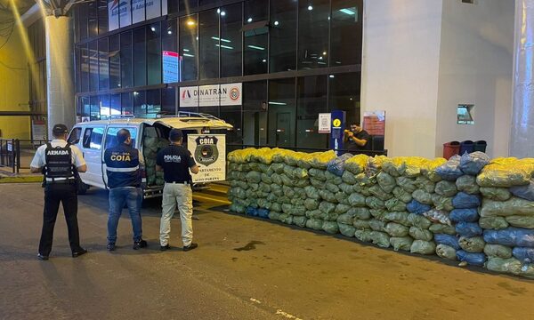 Detienen a un hombre e incautan unos 5.000 kilos de papas presumiblemente de contrabando – Diario TNPRESS