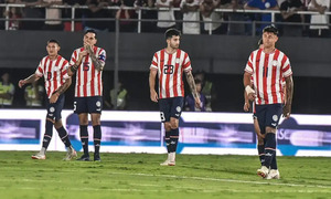 Paraguay no pudo regalarle una victoria a su público al caer derrotado ante Colombia