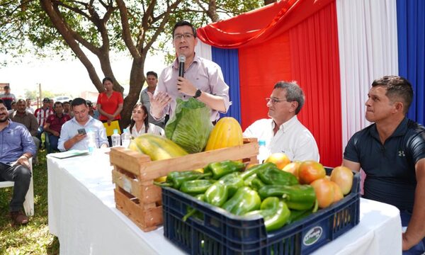 Landy Torres inicia conversatorio comunitario departamental