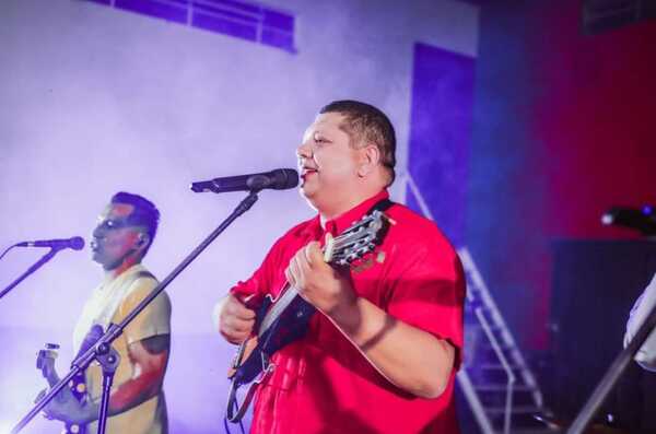 Felicitan al Gobernador Juancho Acosta, por el día del músico