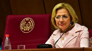 Senadores opositores se abroquelan para impedir juramento de Alicia Pucheta - Noticiero Paraguay
