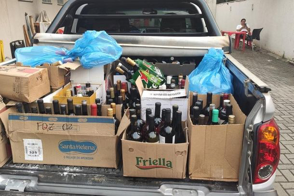 Decomisan vinos de contrabando en varios establecimientos de Foz - La Clave