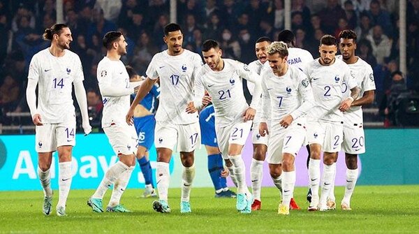 Grecia frena a Francia y Croacia va a la Euro 2024