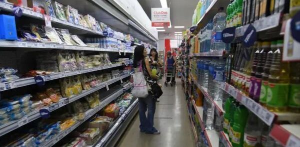 Argentina coloca deuda en el mercado local por 4.737 millones de d贸lares - Revista PLUS