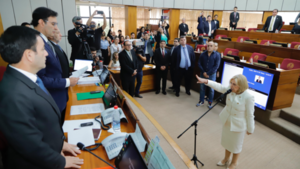 Beto Ovelar advierte sobre sanciones tras incidentes entre legisladores