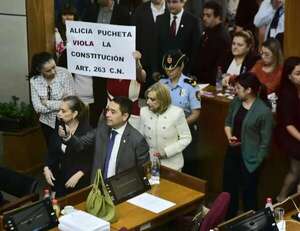 Alicia Pucheta al CM: Bochorno y manoseo de la política, dicen Nakayama y Kattya - Política - ABC Color