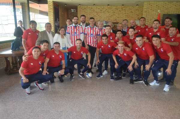 Presidente de la República recibió a selección de fútbol de salón - La Tribuna