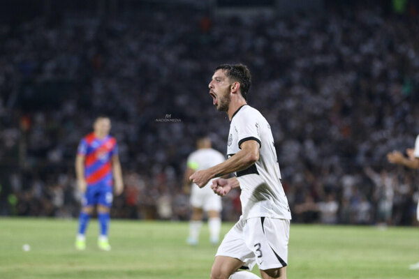 Versus / Alejandro Silva: "Duele la forma en que me despidió el club"