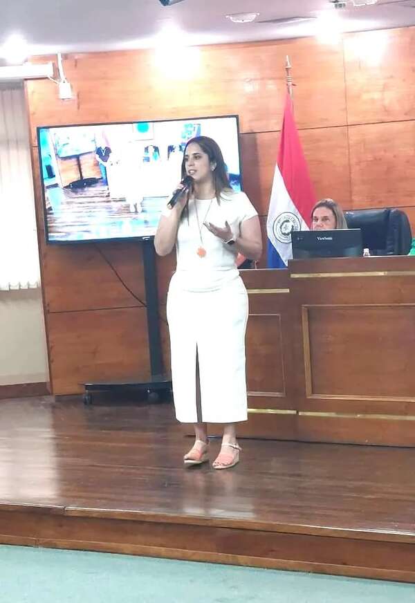 Intendenta de Ybycuí fue electa titular de la Red de Mujeres Munícipes del Paraguay - Nacionales - ABC Color