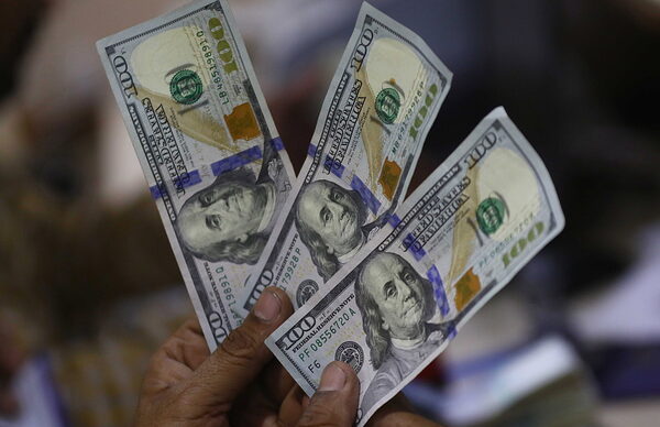 Santander espera que las inversiones hacia México superen el flujo de las remesas en 2025 - MarketData
