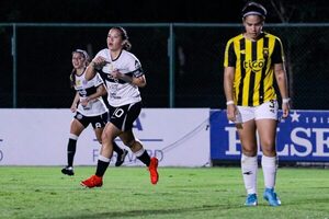 Olimpia a mitad de camino hacia el título máximo del futbol femenino - La Tribuna