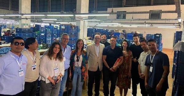 La Nación / Chilenos visitaron maquiladoras