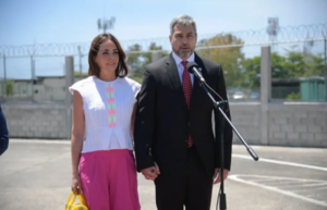 Mario Abdo cancela su viaje a Inglaterra y no asistirá a la coronación del rey Carlos III