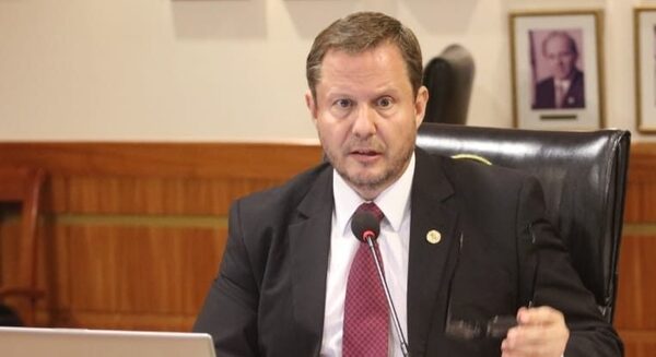 A Martínez Simón le “llama la atención” que Consejo terne a jueces que fueron removidos