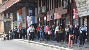 Viceministro de Transporte no da la cara; reguladas y subsidios persisten