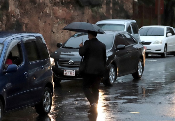 Anuncian día cálido con lluvias y tormentas eléctricas - .::Agencia IP::.