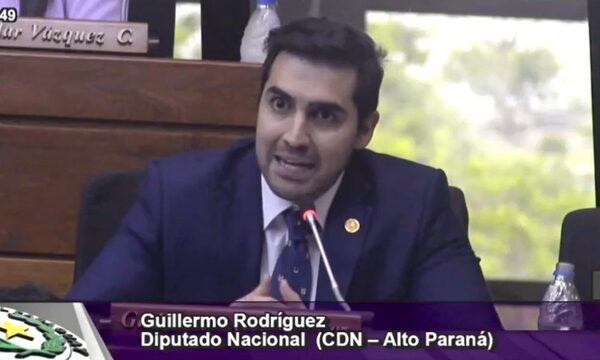 Diputado denuncia ataques a concejal que denunció a Schafratt, y advierte sobre Maduro