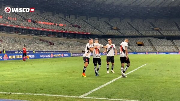 Versus / Asistencia de Sebastián Ferreira en crucial empate de Vasco