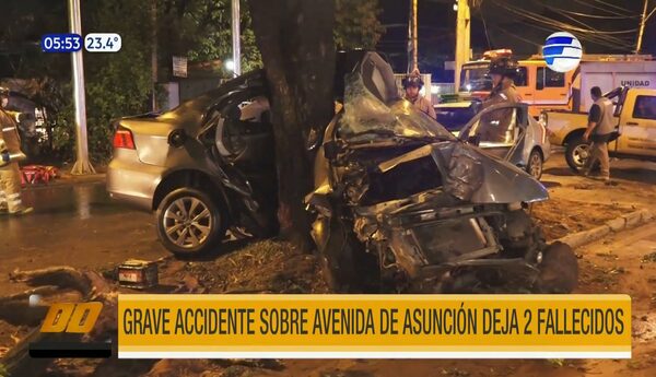 Grave accidente de tránsito deja dos fallecidos en Asunción | Telefuturo
