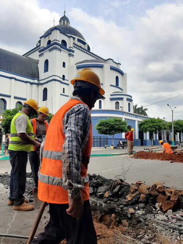 Diario HOY | Caacupé: inicia construcción de conexiones de alcantarillado sanitario