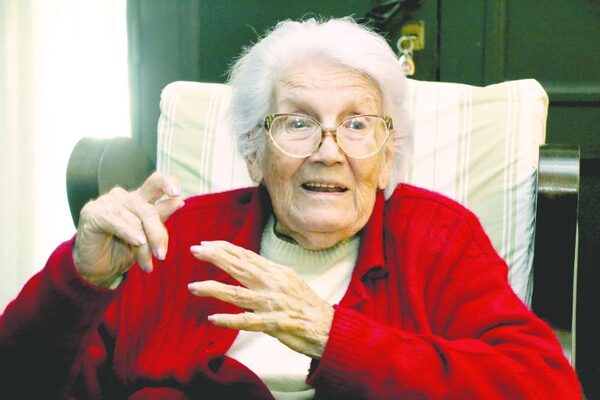 Abuela de 94 años adicta a la tablet
