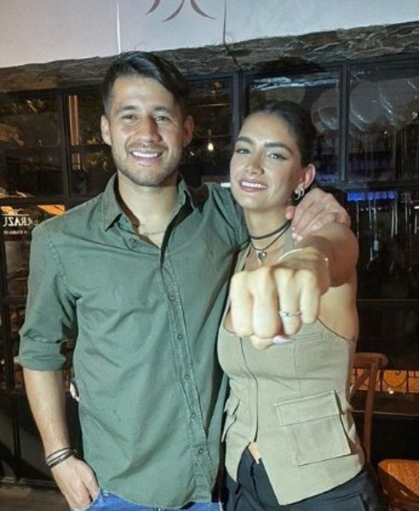 Sorpresivo: ¡“Tito” Torres y Stephanie Ríos se comprometen! - trece