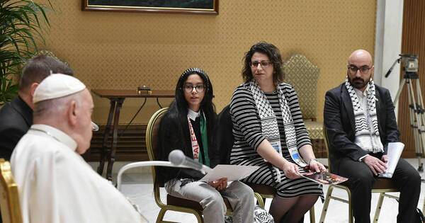 La Nación / El papa recibió a familiares de gazatíes y de rehenes de Hamás