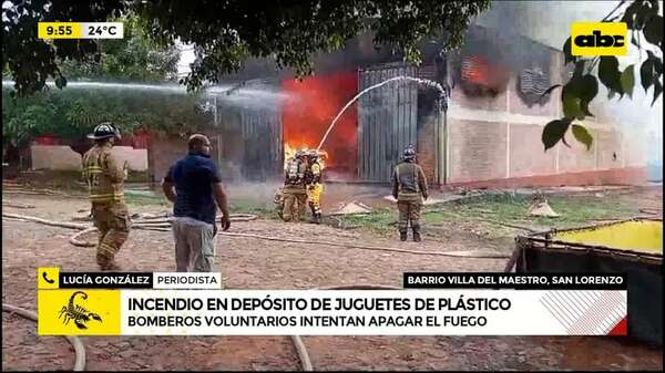 Video: Incendio en depósito de juguetes en San Lorenzo - ABC Noticias - ABC Color