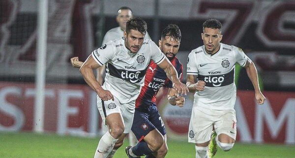 Versus / ¿En qué club jugará "Tito" Torres?
