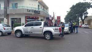 Motochorros asaltan a funcionarios de una distribuidora y se llevan alta suma de dinero - Oasis FM 94.3