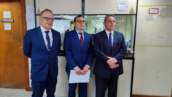 Kronawetter presenta acción de inconstitucionalidad contra su remoción del CM - PDS RADIO Y TV