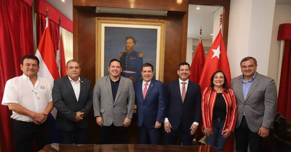 La Nación / Familia de Honor Colorado se agranda en Diputados