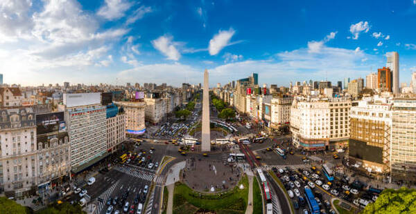 En septiembre de 2023 la actividad econ贸mica de Argentina registr贸 una variaci贸n nula - Revista PLUS