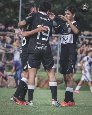 Sub 14: Olimpia golea para seguir en la cima   - Olimpia - ABC Color