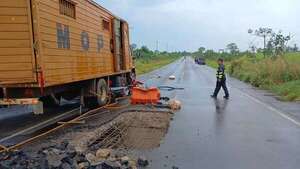 San Pedro: caída de puente en Tacuatí obligó a cierre de media calzada de importante camino alternativo - Nacionales - ABC Color