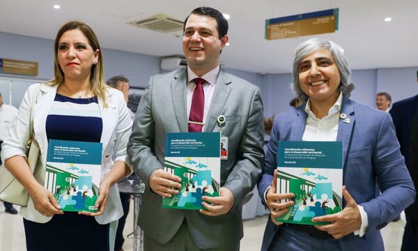 CODELESTE presentó libro sobre sus acciones en el CRV de ITAIPU