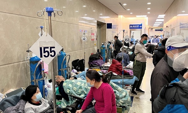 La OMS solicita a China datos detallados sobre brotes de neumonía infantil