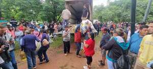 Asociación de Agricultores Paraguayos de Misiones recibe kits de alimentos - Nacionales - ABC Color