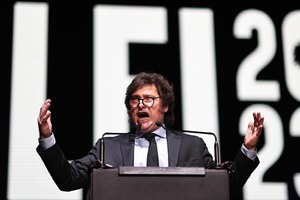 Milei dijo que exfuncionario macrista Luis Caputo "está en condiciones" de ser ministro de Economía - ADN Digital