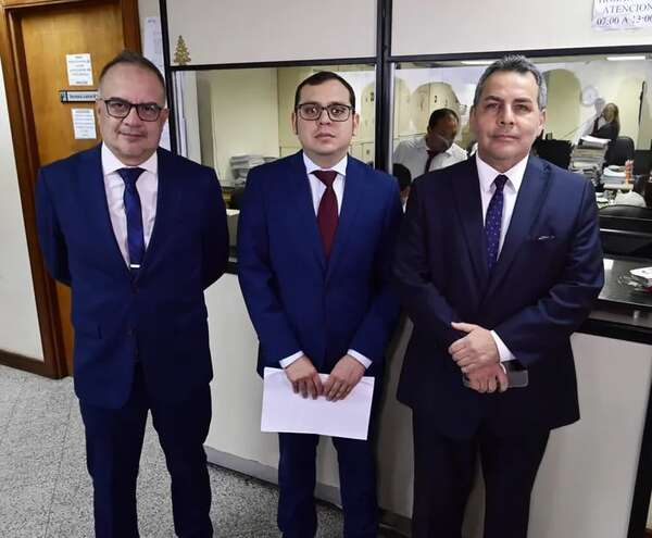 AUDIO: Kronawetter y Trapani accionan contra la designación de Pucheta - Ancho Perfil - ABC Color