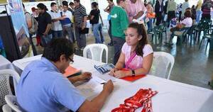 La Nación / Invitan a postularse hoy a megaferia de empleos