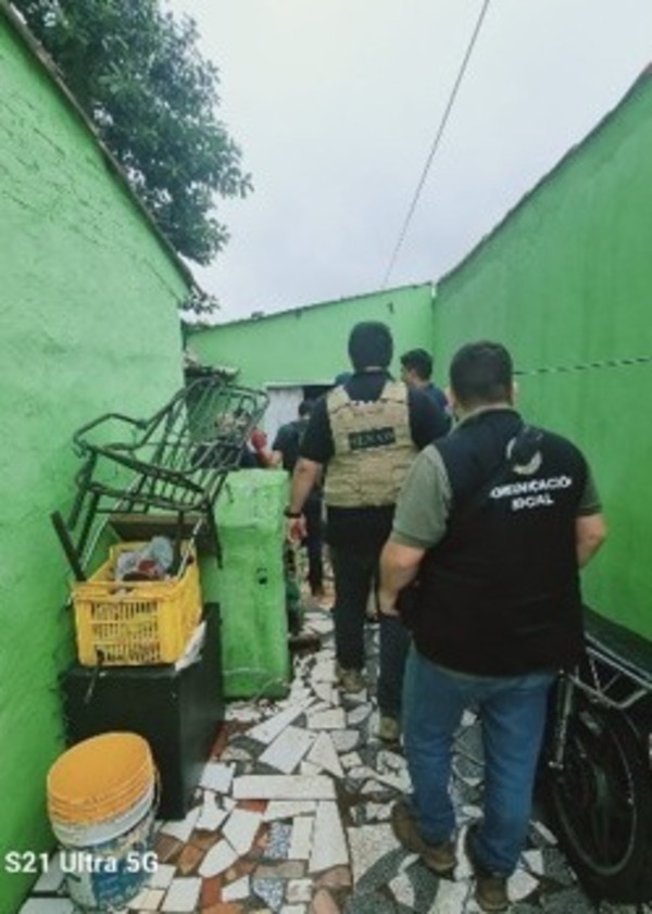 Detienen a un hombre por presunto proxenetismo y rescatan a seis menores de edad | 1000 Noticias