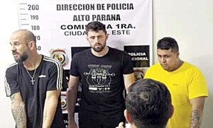 CDE: Detienen a tres brasileños e incautan una pistola, municiones y pastillas de éxtasis
