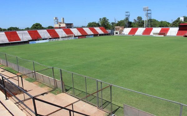 Saldan deuda por construcción de graderías de General Caballero