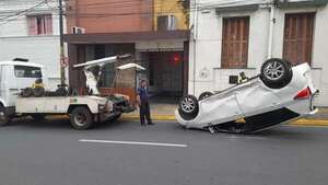 Video: accidente de tránsito por imprudencia en el microcentro asunceno  - Nacionales - ABC Color