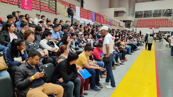 Feria de empleo será hasta las 14:00: hay 2.500 vacancias laborales - trece