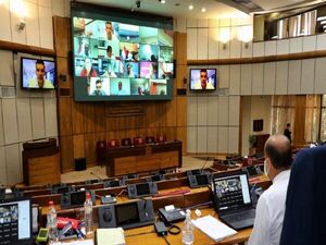 Convocan a representante de OPS para apurar vacunas